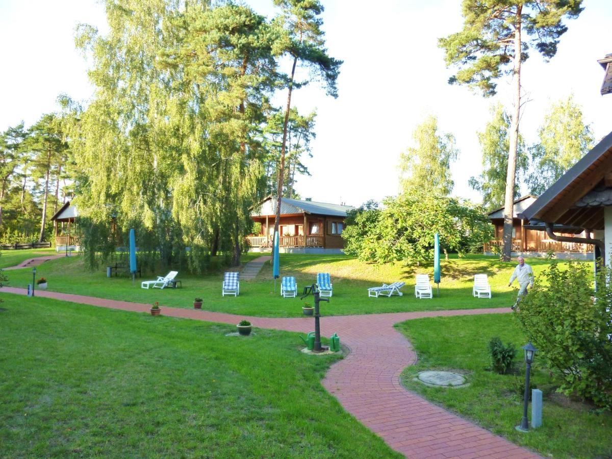 Landhaus Mueritzgarten Hotel Garni เรอเบล ภายนอก รูปภาพ